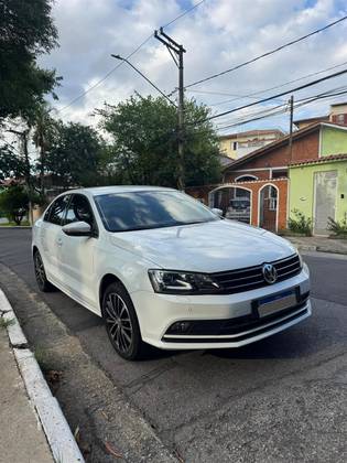 VOLKSWAGEN JETTA 2.0 TSI HIGHLINE 211CV GASOLINA 4P TIPTRONIC
